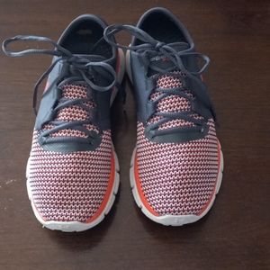 Women's Under Armour Running Shoe 7.5